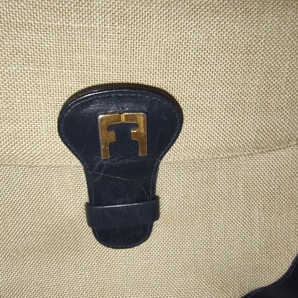 Ferragamo vintage canvas/leather shoulder bag EUC - Picture 3 of 11